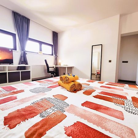 Central Old Town Oasis - Ap 9 Bucarest Esterno foto